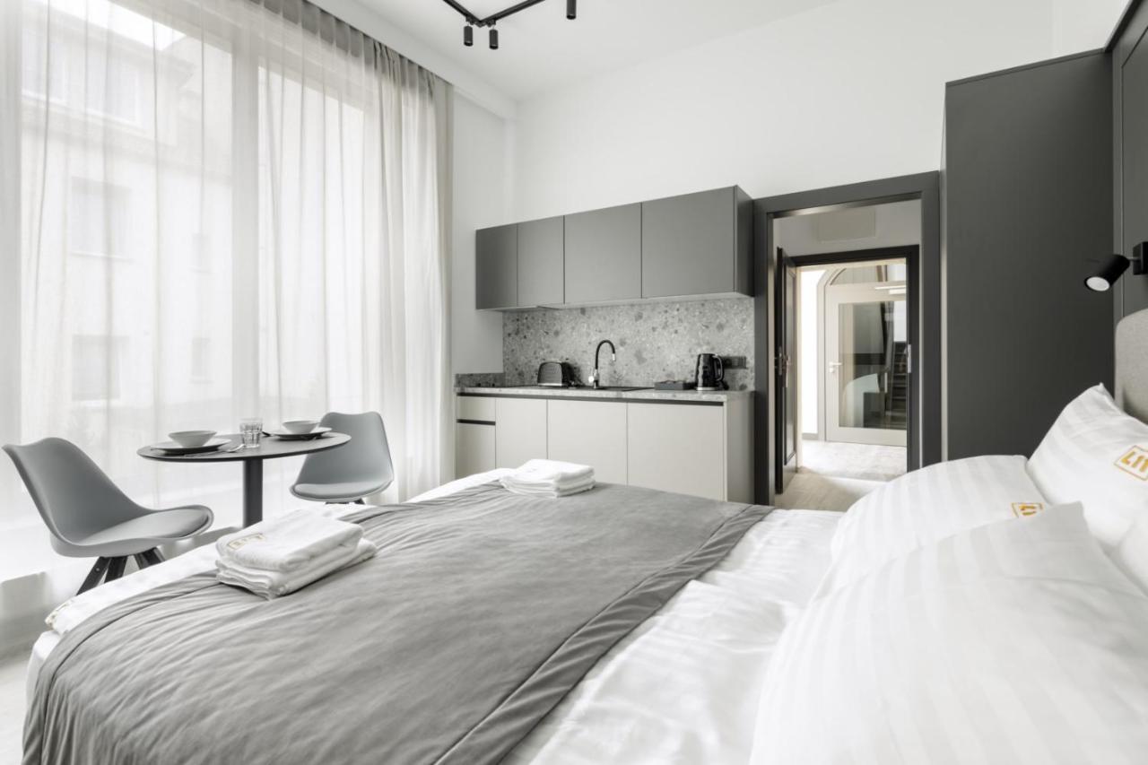 Apartamenty L11 Poznan Bagian luar foto